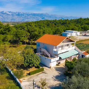 Apartman Luca, Ražanac